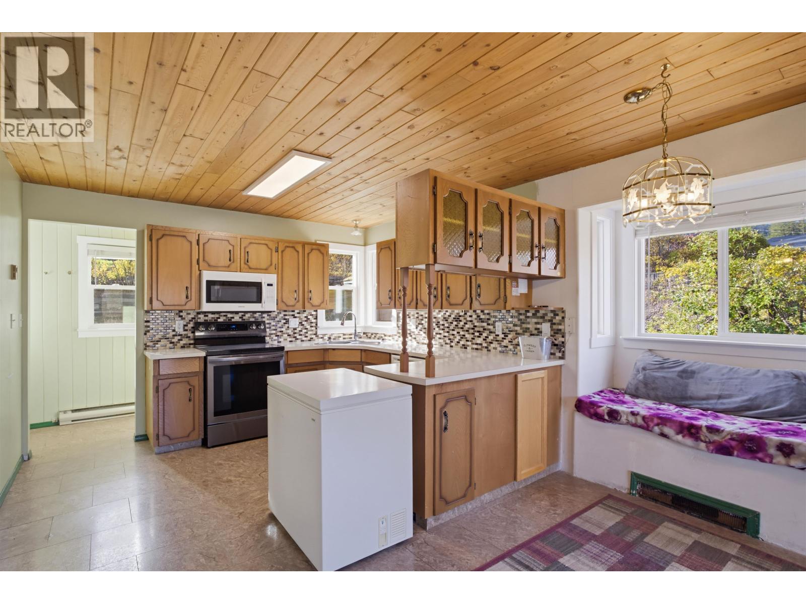 2134 SOUTH LAKESIDE DRIVE - 5