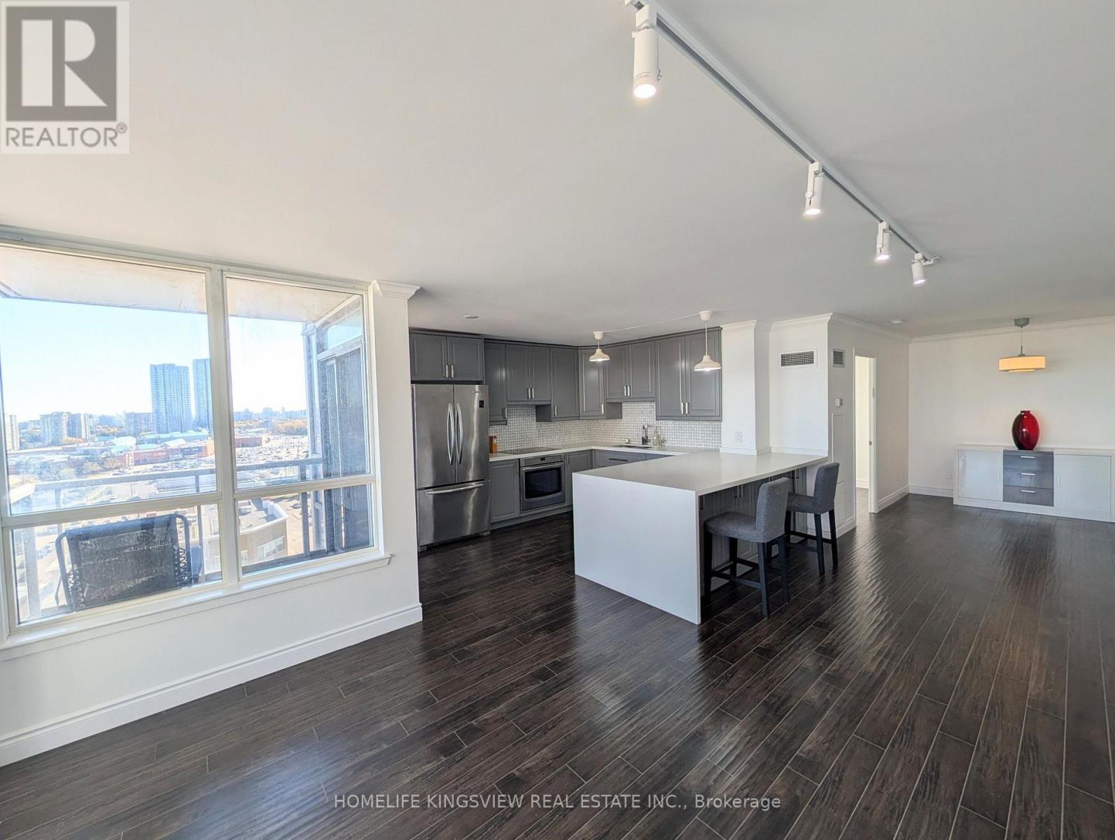 1104 - 60 DISERA DRIVE, Vaughan (Beverley Glen) — photo 10