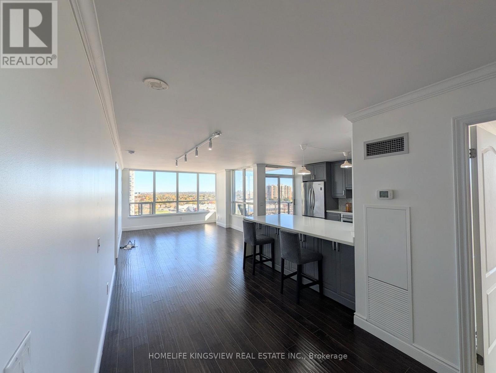 1104 - 60 DISERA DRIVE, Vaughan (Beverley Glen) — photo 5