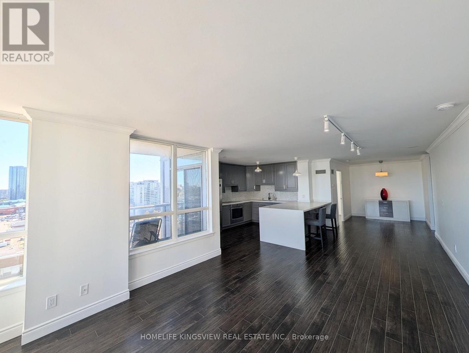 1104 - 60 DISERA DRIVE, Vaughan (Beverley Glen) — photo 9