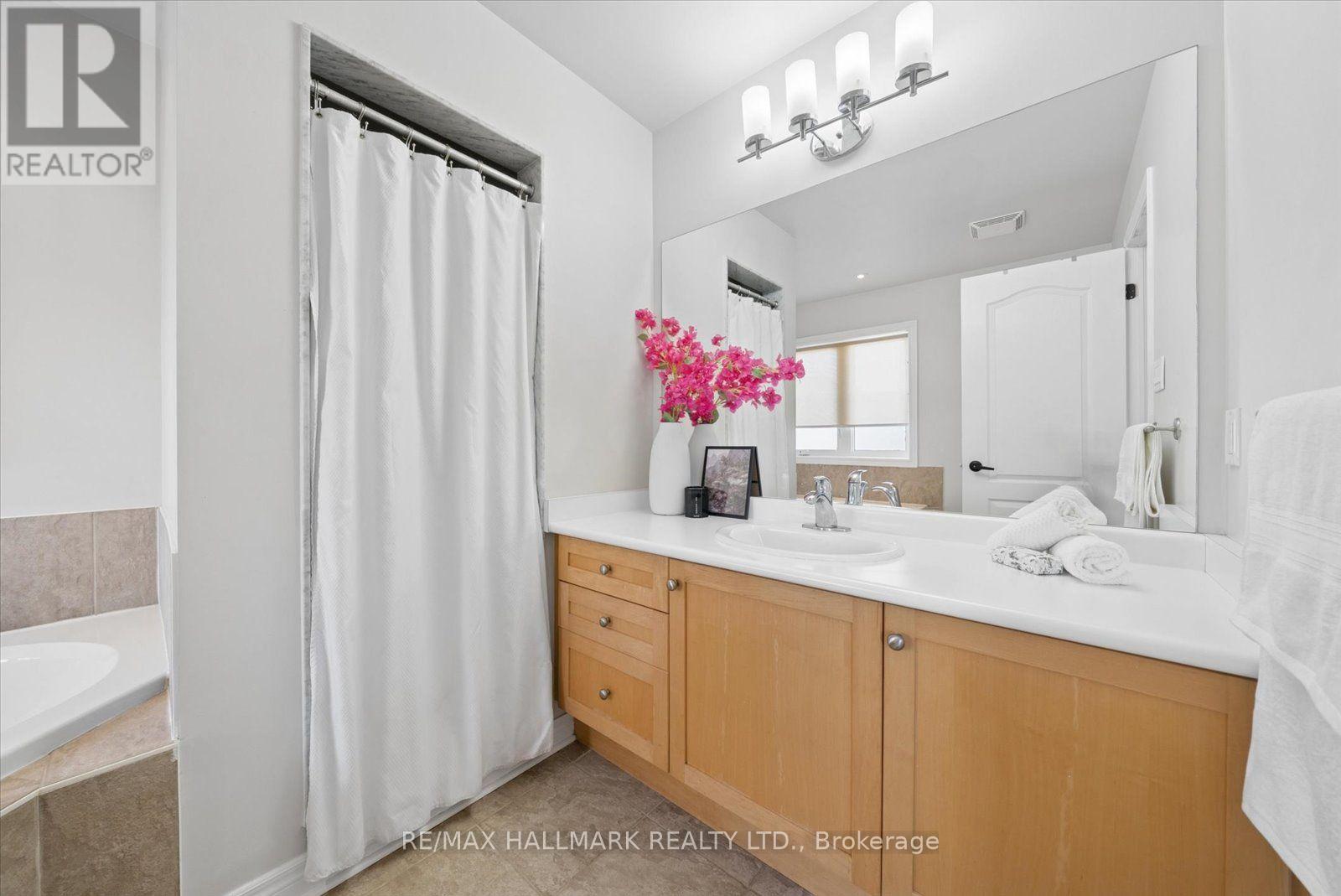 47 Amos Lehman Way, Whitchurch-Stouffville, ON photo 26