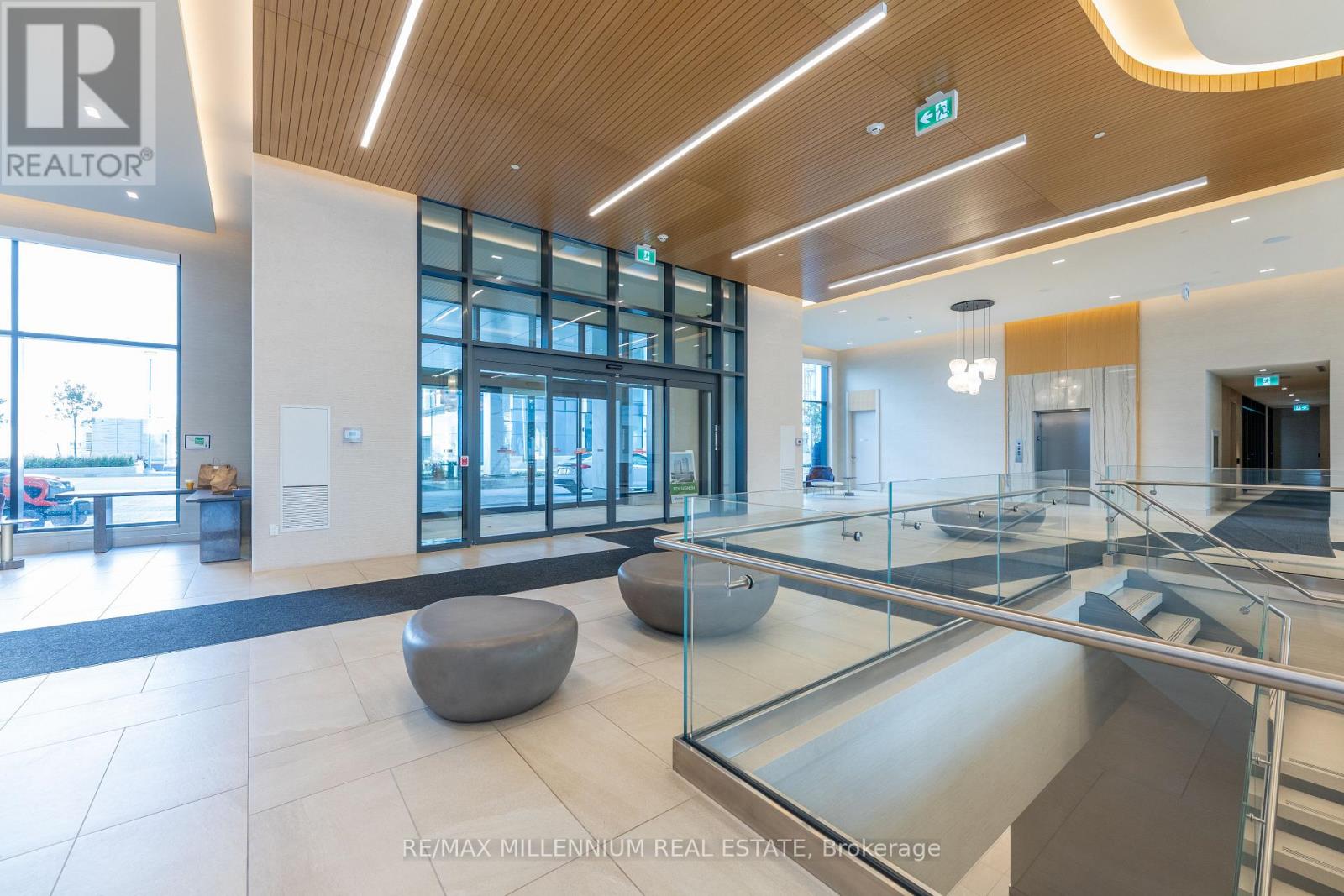 2310 - 8960 JANE STREET, Vaughan (Concord) — photo 3