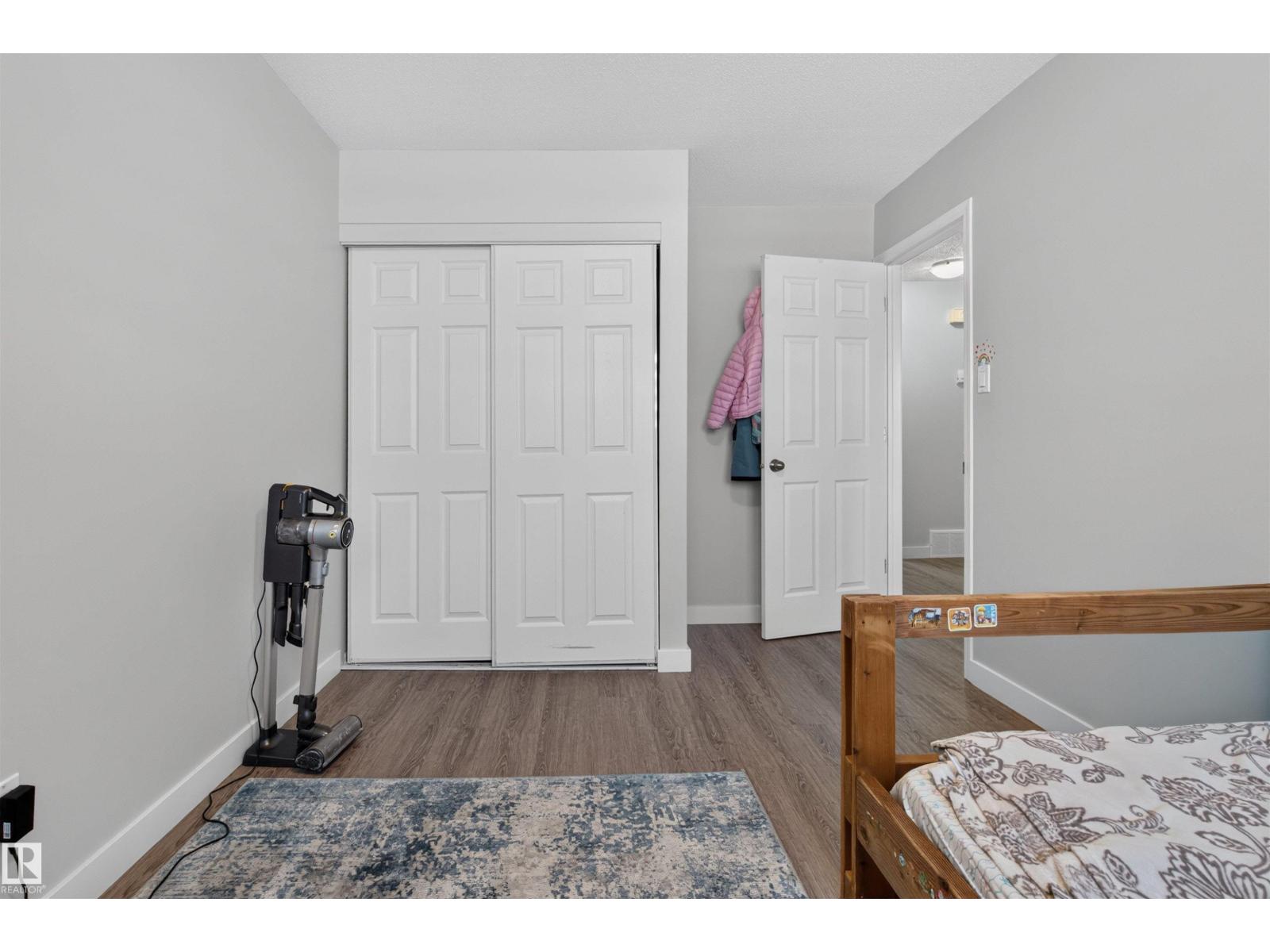 15104 74 Street NW, photo 9