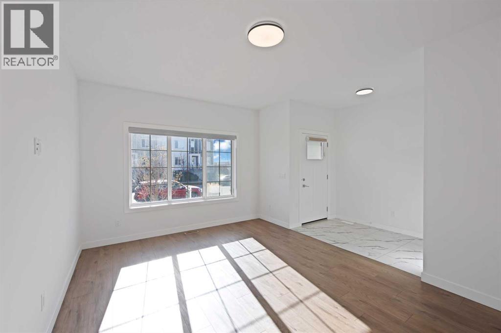 7386 202 Avenue SE photo 8