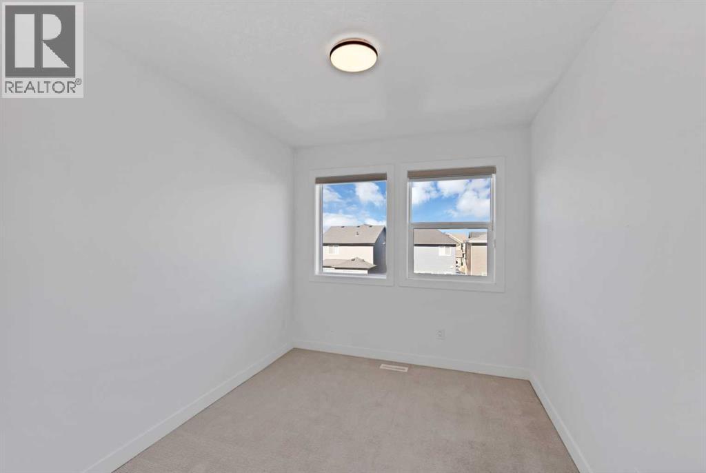7386 202 Avenue SE photo 31