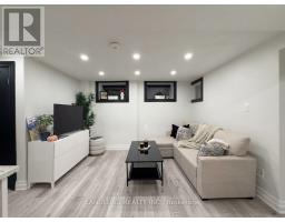 4 - 121 Sorauren Avenue, Toronto, ON M6R2E3 Photo 6