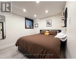 4 - 121 Sorauren Avenue, Toronto, ON M6R2E3 Photo 8