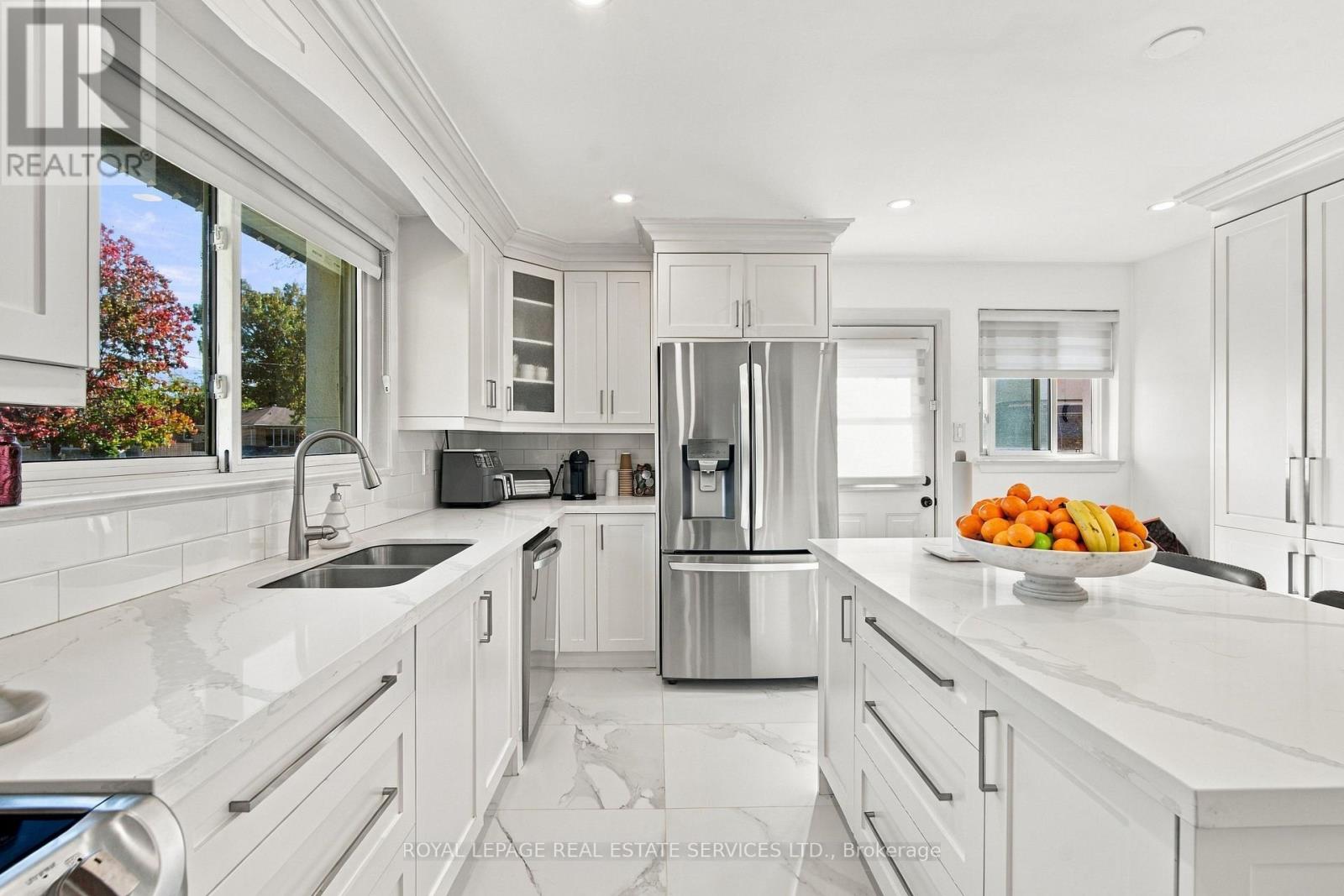 560 STONECLIFFE ROAD, Oakville (WO West) — photo 5