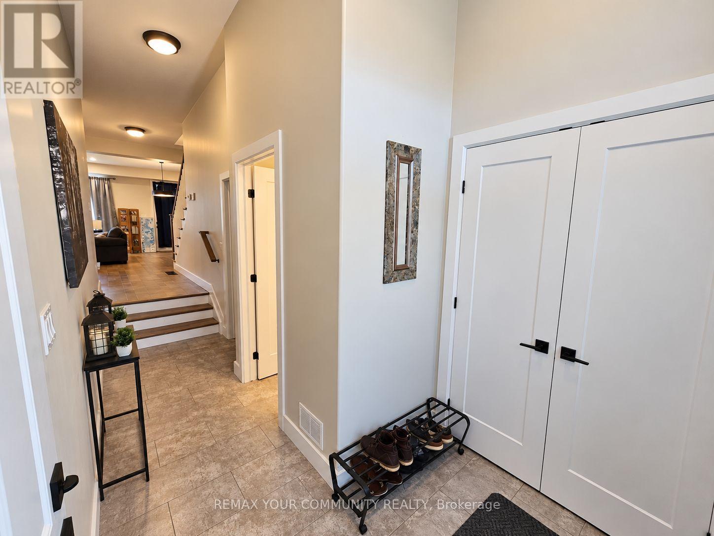 28 DUSENBURY DRIVE, Loyalist (Odessa) — photo 2
