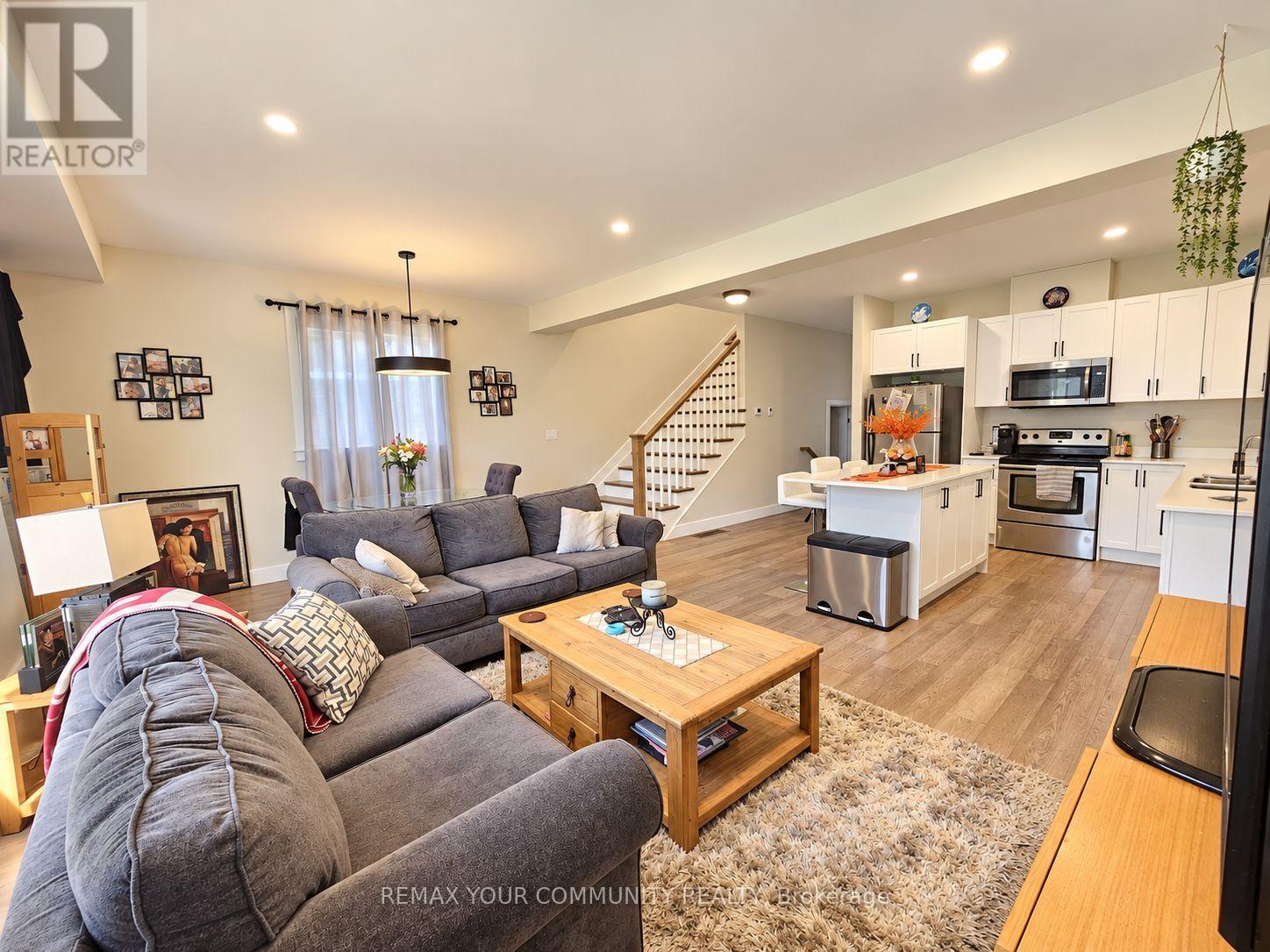 28 DUSENBURY DRIVE, Loyalist (Odessa) — photo 3