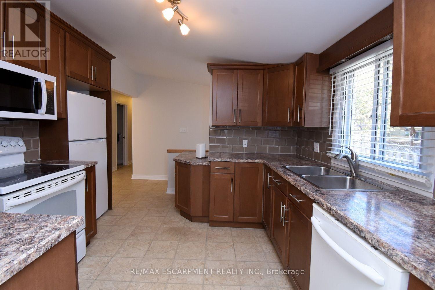 5 RONALDSHAY AVENUE, Hamilton (Greeningdon) — photo 12