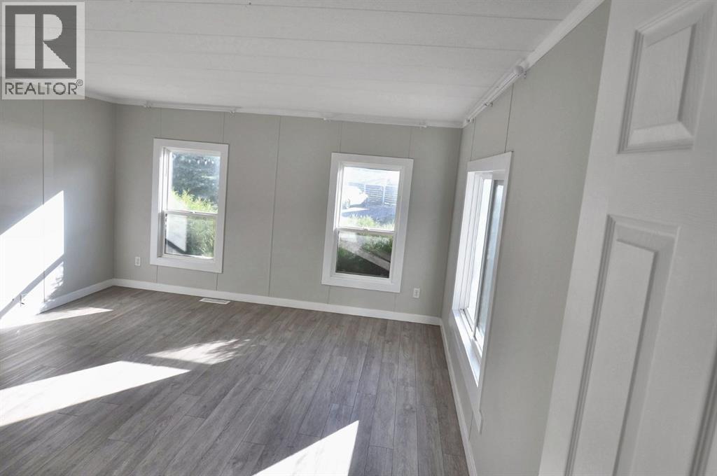 411 Kannell Drive NE, High River — photo 11