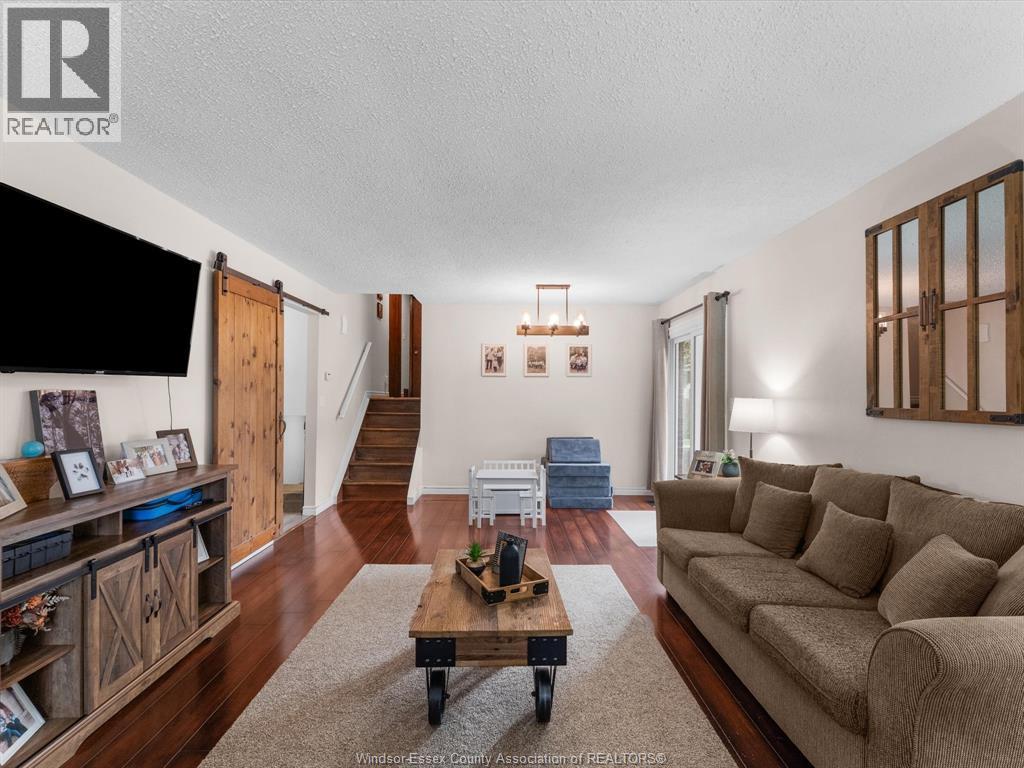 260 TAYLOR ROAD - 6