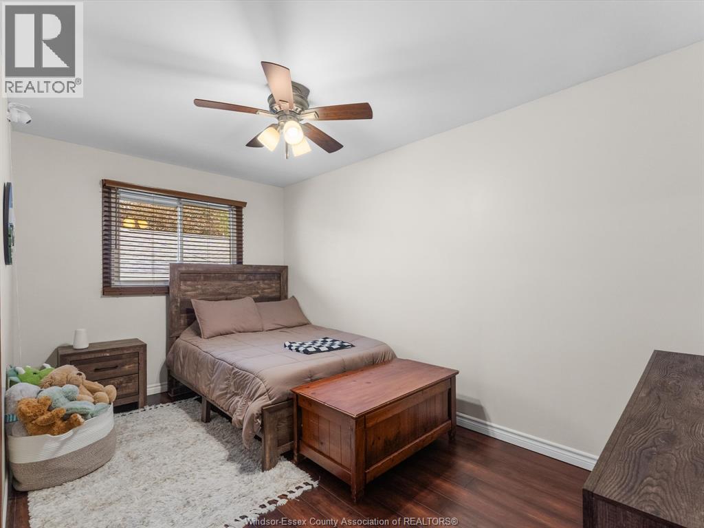 260 TAYLOR ROAD - 18