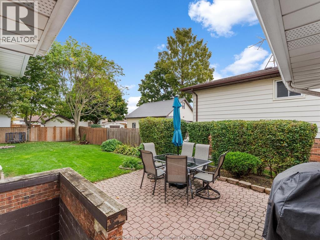 260 TAYLOR ROAD - 34