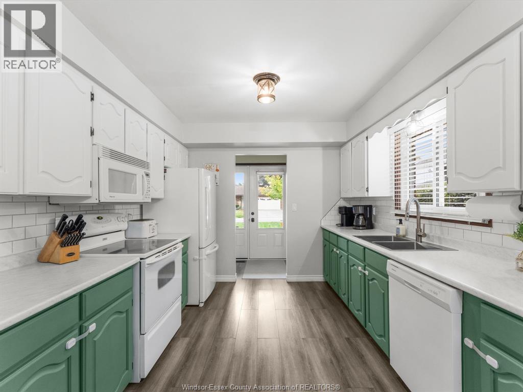 260 TAYLOR ROAD - 14