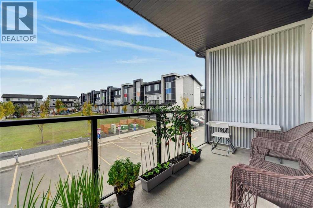 204, 235 Redstone Walk NE photo 19