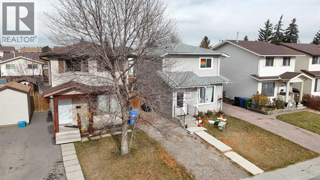 412 Abadan Place NE
