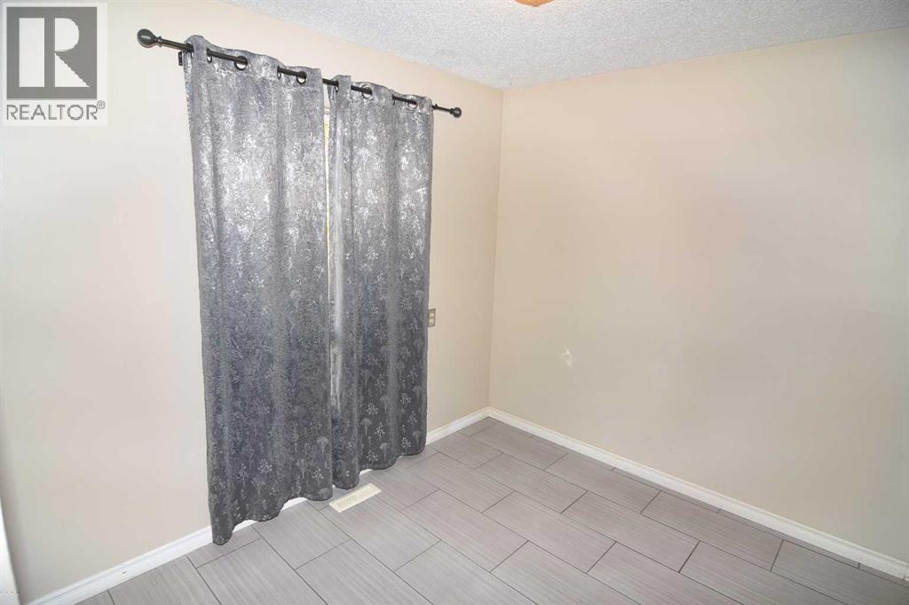 412 Abadan Place NE photo 10