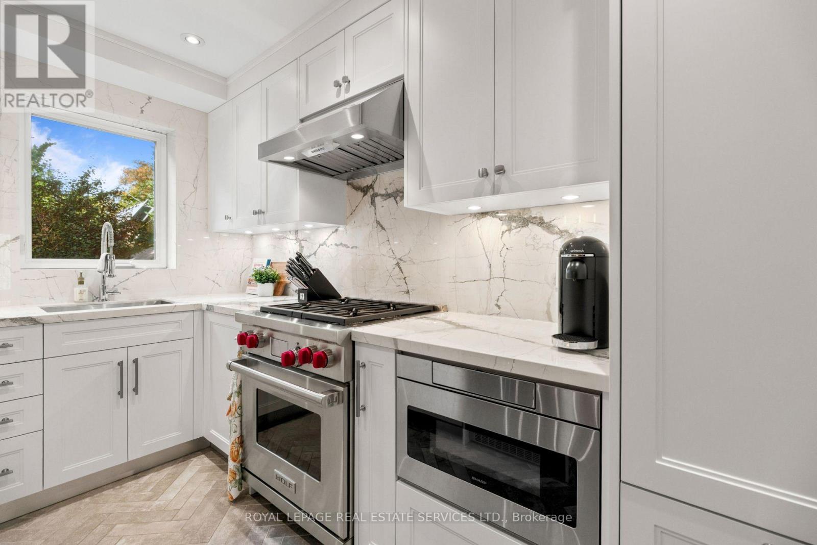 64 CLIVEDEN AVENUE - 15
