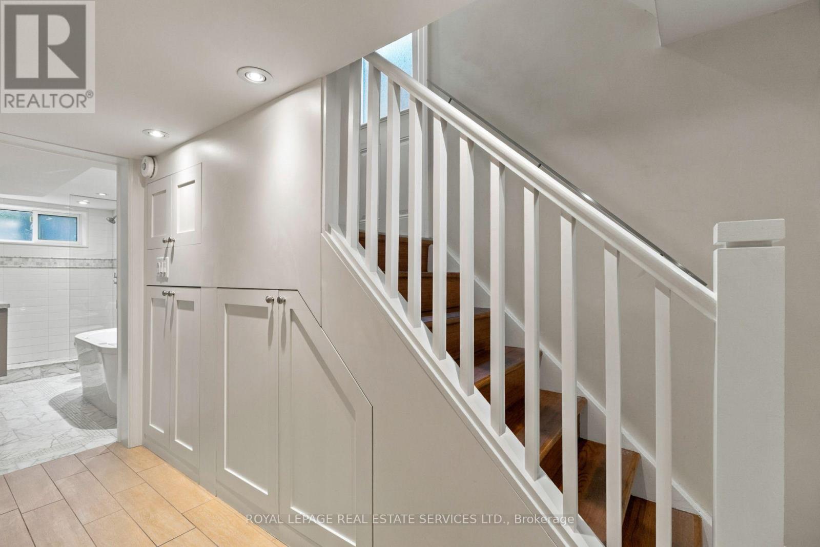 64 Cliveden Avenue, Toronto, ON photo 25