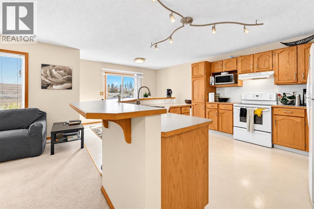 1210 Harvest Hills Drive NE photo 4