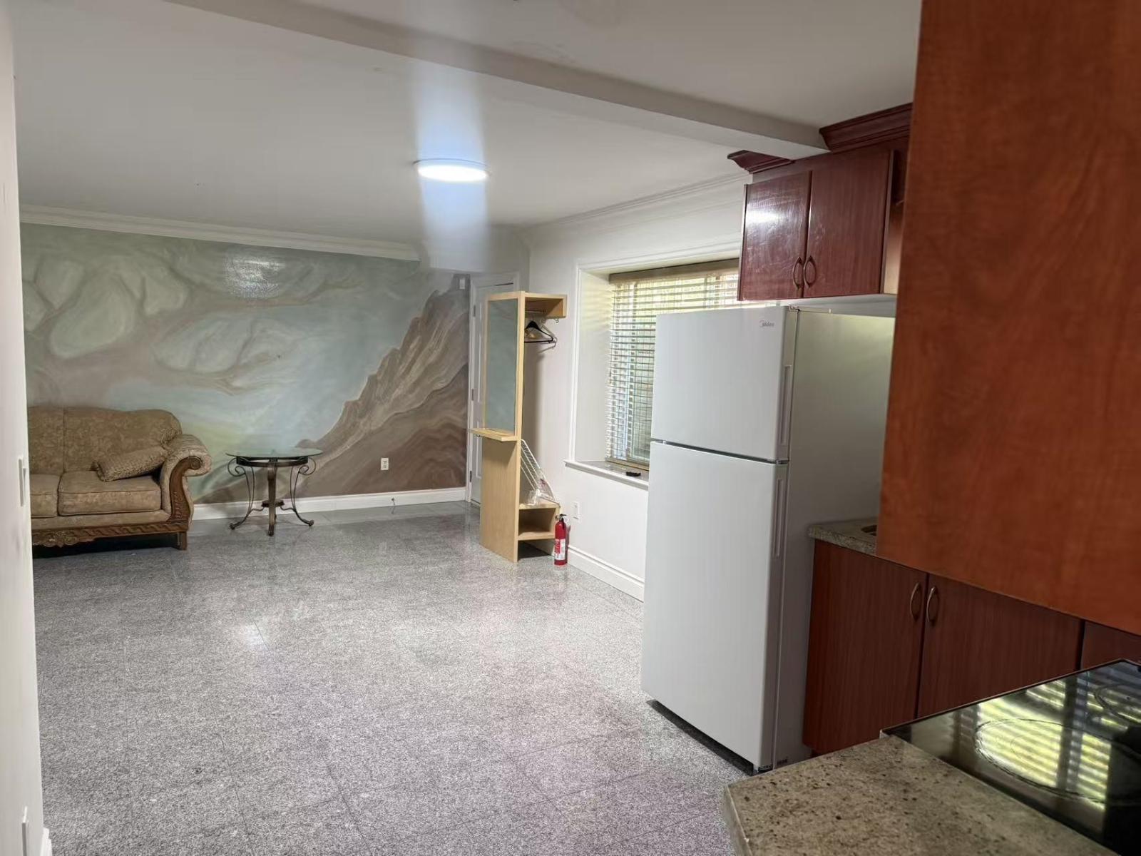 16433 93B Unit BSMT