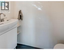 5995 Longbeach Road, Nelson, BC V1L6P3 Photo 44