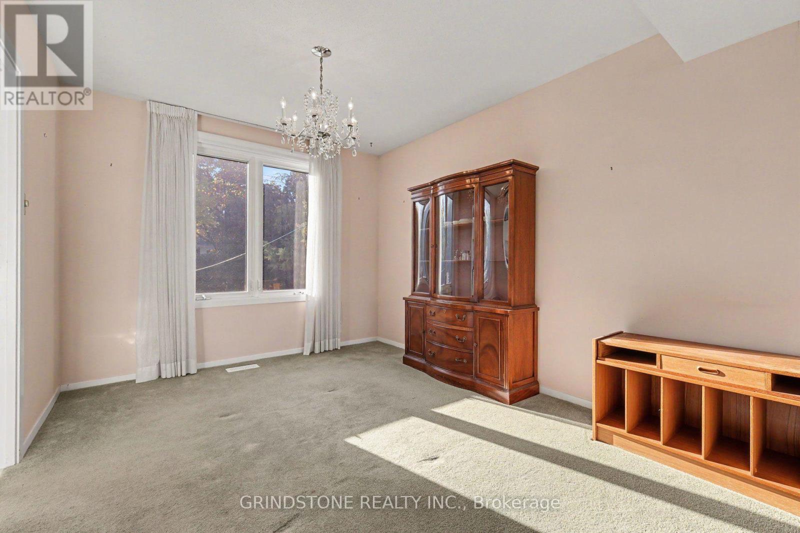 22 LAVINA CRESCENT, Ottawa — photo 6