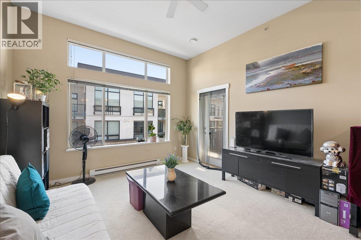 Photo of 427 9288 ODLIN ROAD 10