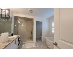 32 Rosanne Circle, Wasaga Beach, ON L9Z0N3 Photo 19