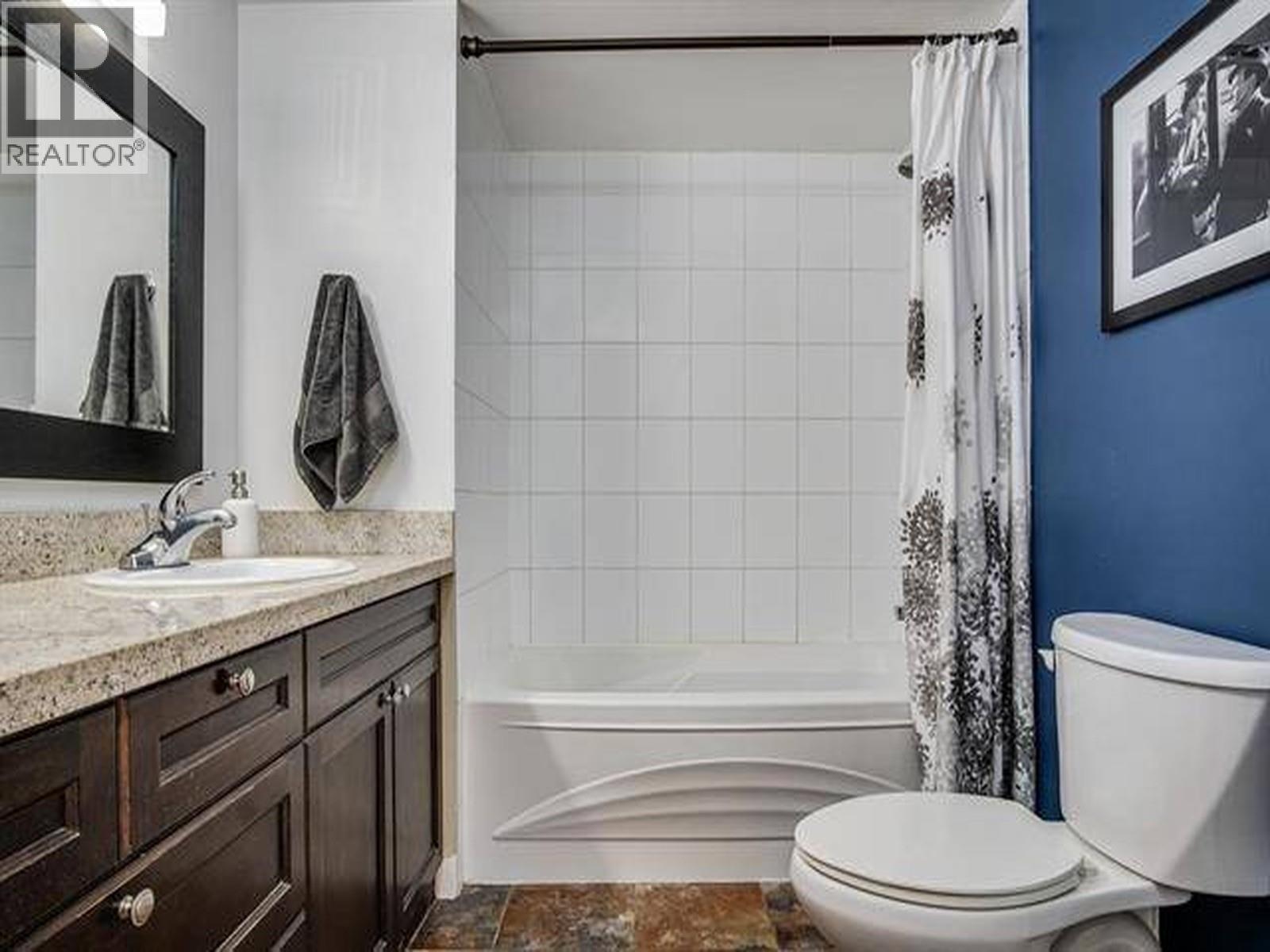 505 789 DRAKE STREET, Vancouver - Image 1