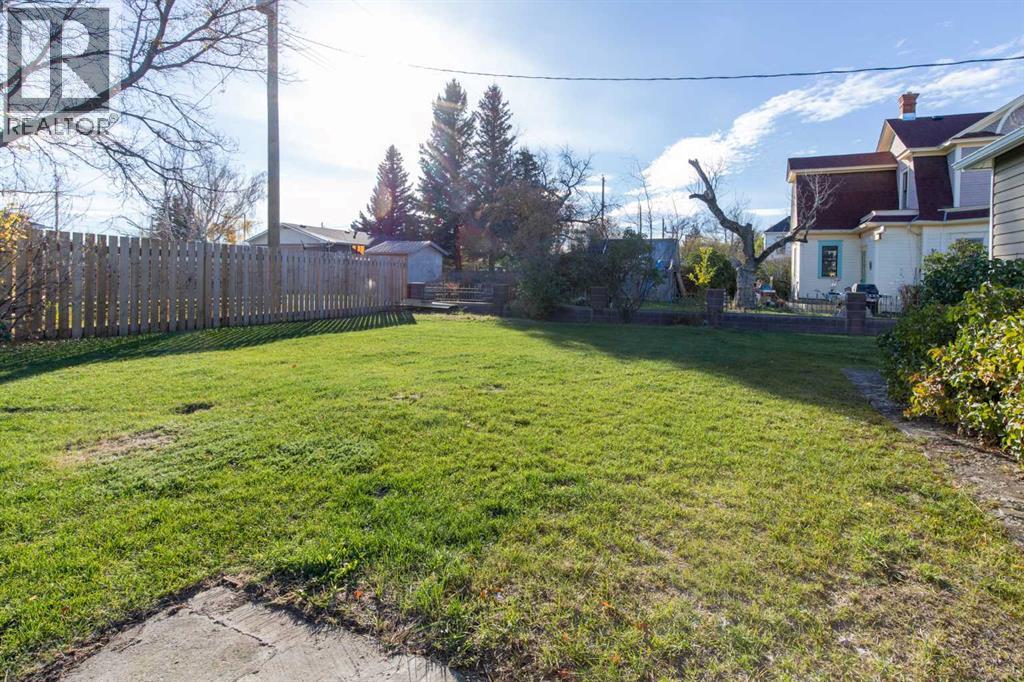 420 17 Street, Fort Macleod — photo 28