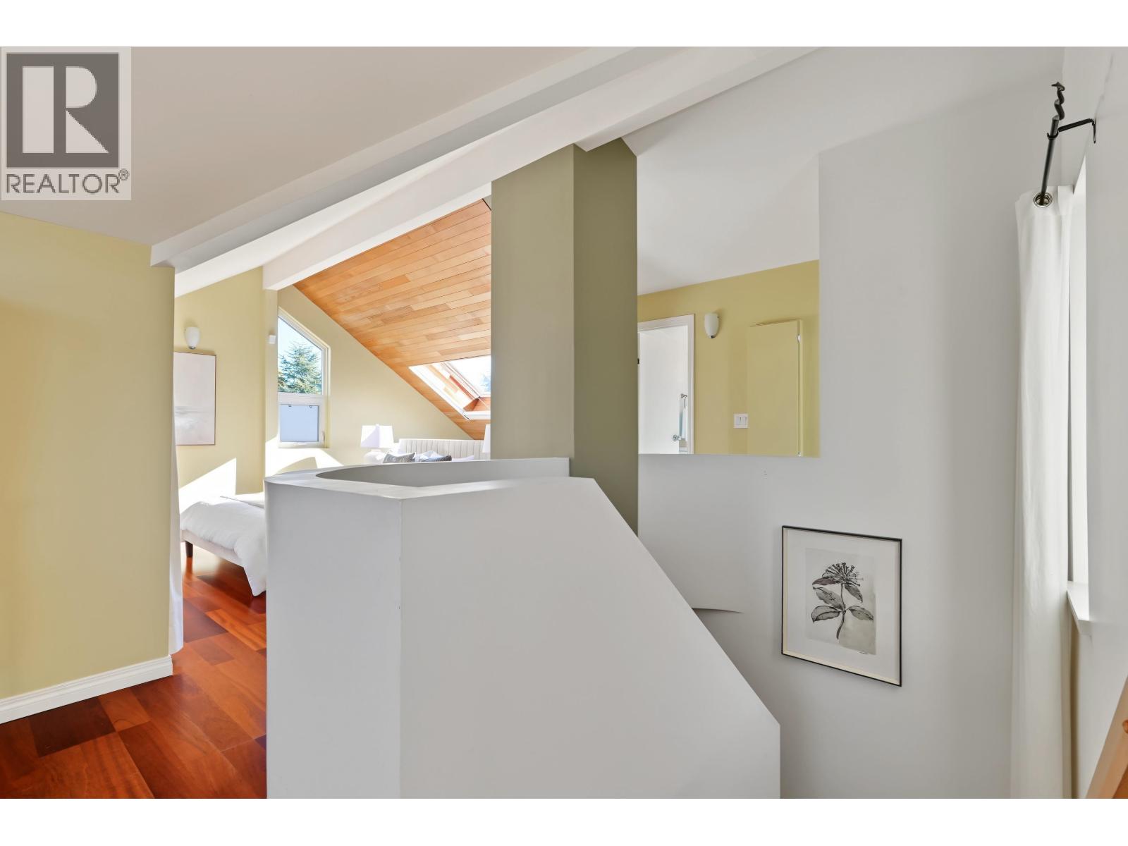 Photo of 4 2682 W 8TH AVENUE 15