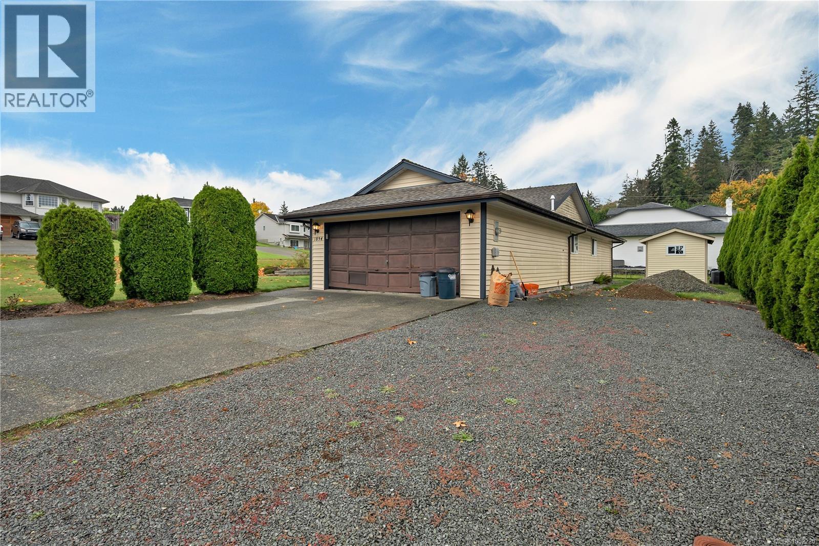 1894 Whistler Way - 1