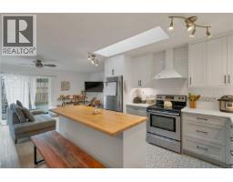 Kitchen - 1894 Whistler Way, Campbell River, BC V9W7K5 Photo 10