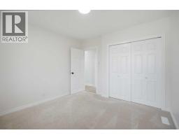 4pc Bathroom - 4824 Claret Street Nw, Calgary, AB T2L1C1 Photo 17