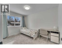 4824 Claret Street Nw, Calgary, AB T2L1C1 Photo 37