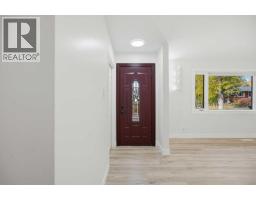 Bedroom - 4824 Claret Street Nw, Calgary, AB T2L1C1 Photo 6
