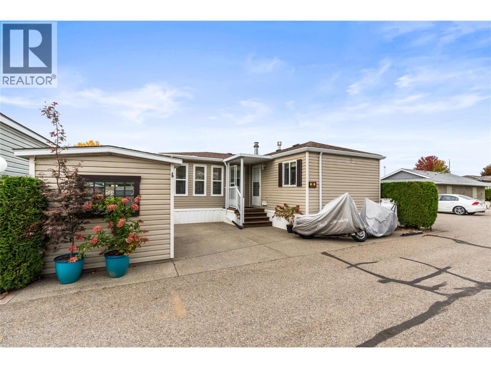 #38 8000 Highland Road - 2