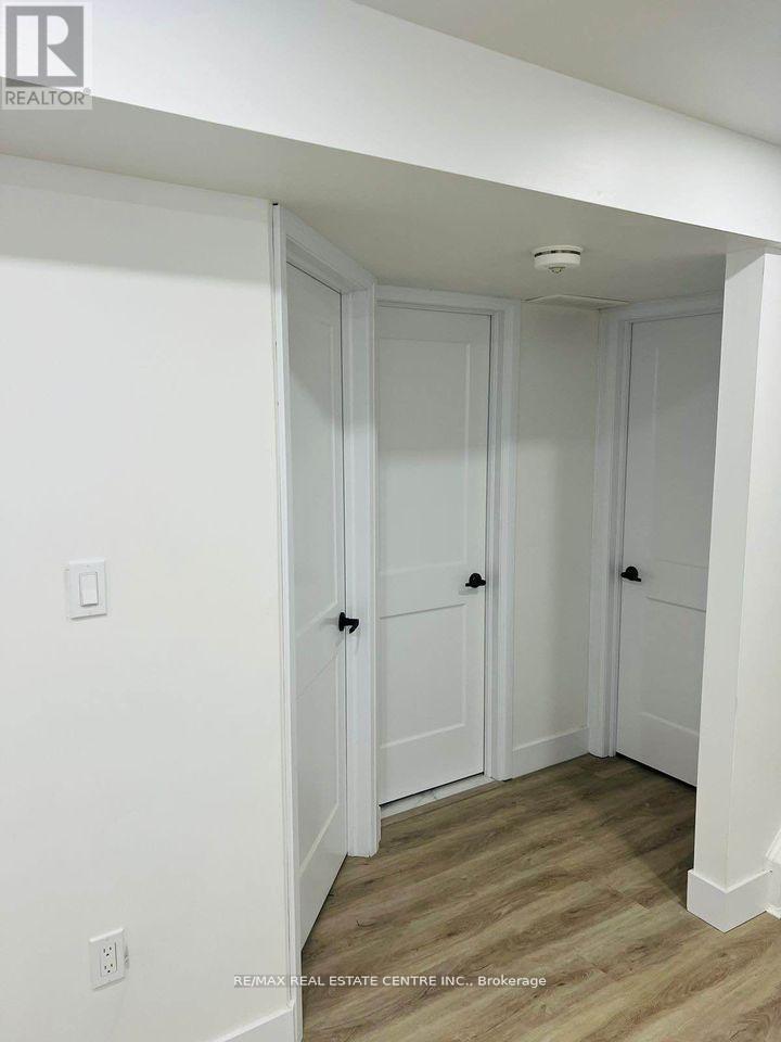 BASEMEN - 3916 AUCKLAND AVENUE, London South (South W) — photo 10