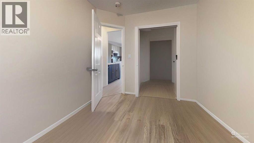 195 Cowichan Court W, photo 13 of 23