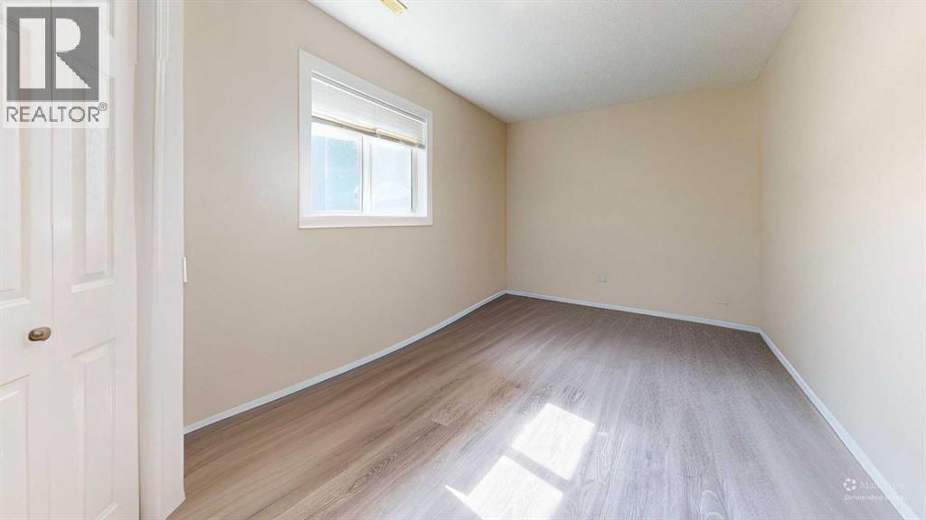 195 Cowichan Court W, photo 10 of 23
