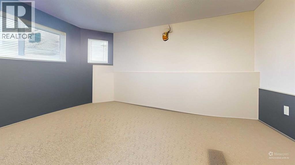 195 Cowichan Court W, photo 17 of 23