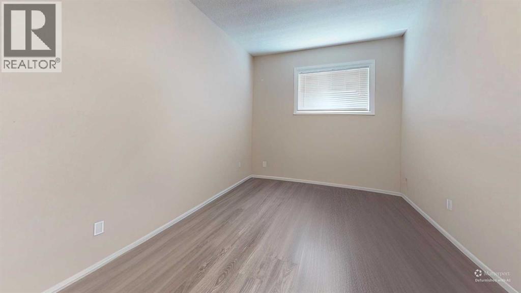 195 Cowichan Court W, photo 14 of 23