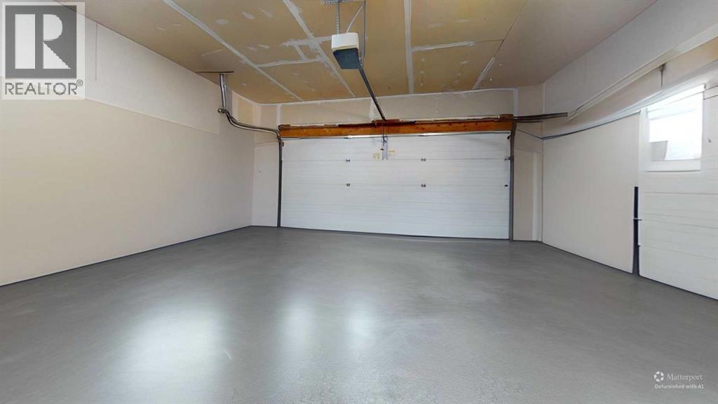 195 Cowichan Court W, photo 19 of 23