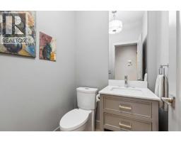 Bedroom - 18 West Point Mews Sw, Calgary, AB T3H0X4 Photo 14