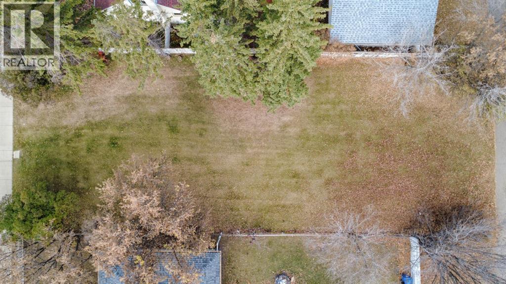 Listing photo – 5213 47 Avenue, Red Deer