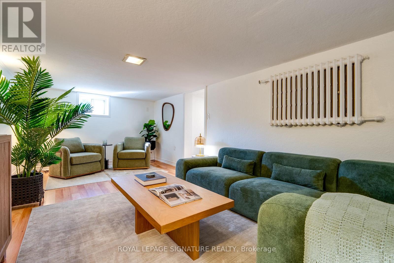 31 Davies Crescent, Toronto, ON photo 19