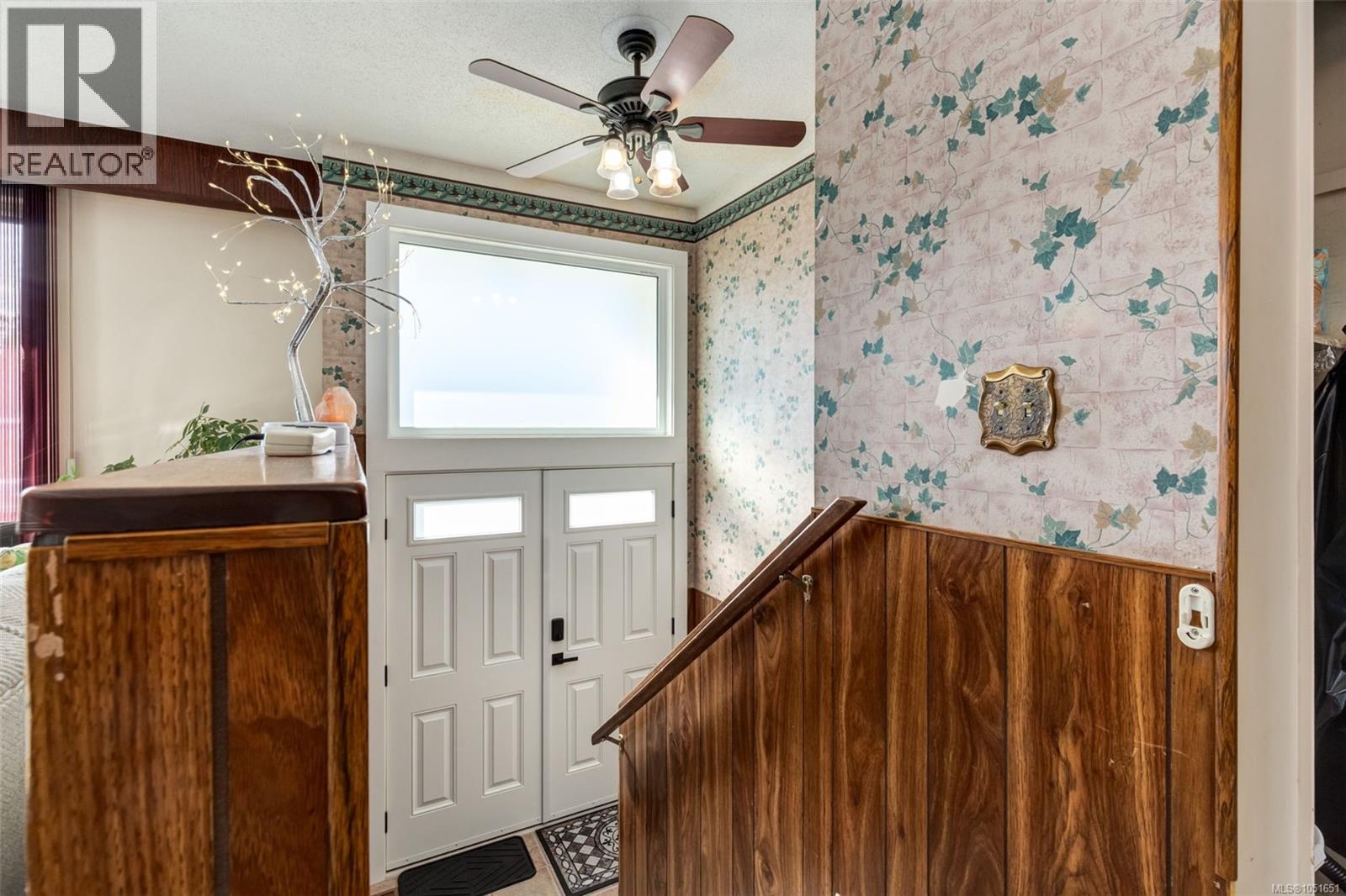 2895 Josephine St - 3